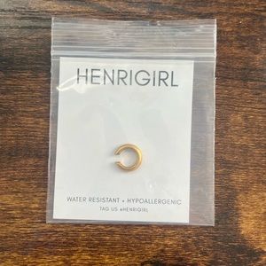 Henri Girl Corey Cuff 3MM in Gold